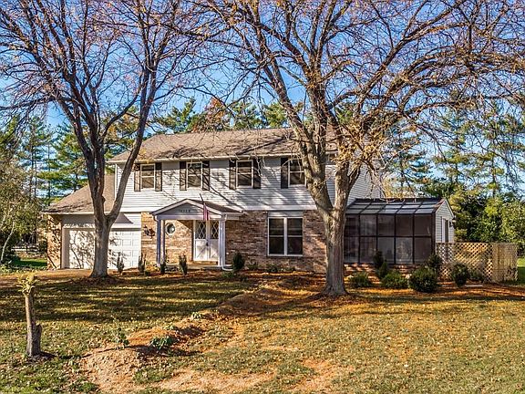 3rd image of 10358 N Crosset Hill Dr