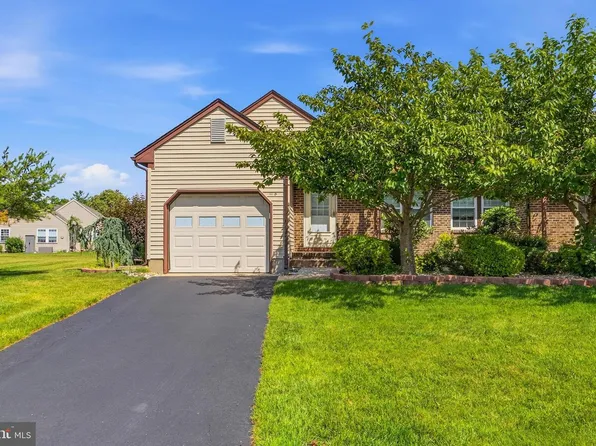11B John Hancock Dr, Monroe Township, NJ 08831