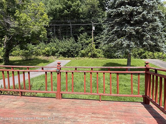 2nd image of 28 Green Acres Road