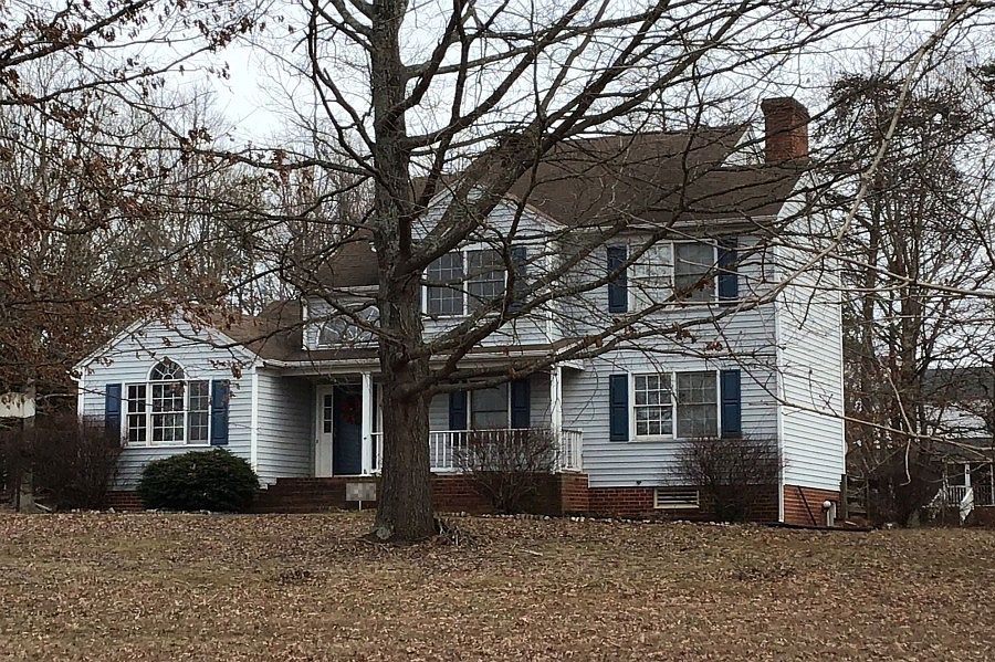 2nd image of 123 Fernridge Ct