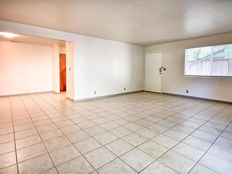 127 Walti St — Photo 36