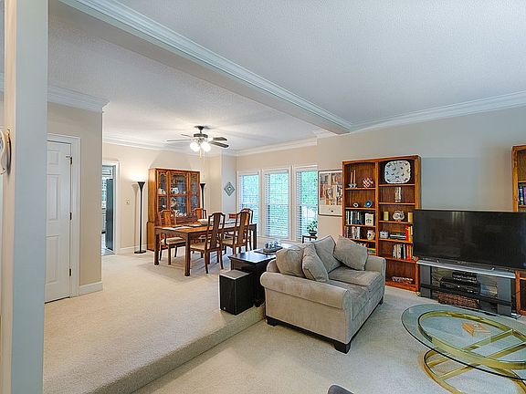 Living Rm and Dining Rm