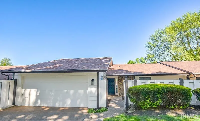 2933 S Oneal Dr photo 1