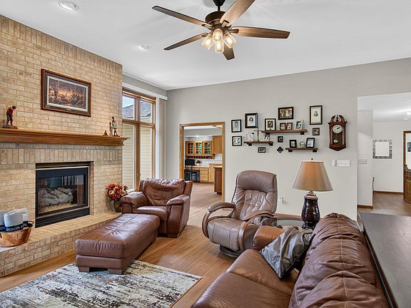5th image of 4877 Bradford Ln