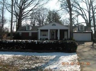 2878 Overton Crossing St, Memphis, TN 38127