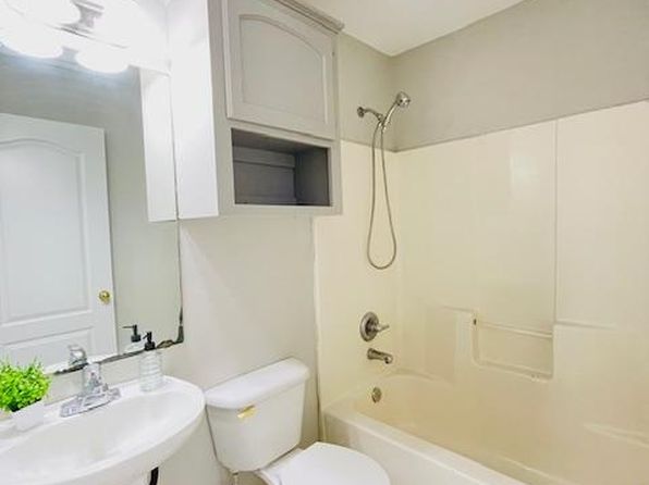 Moorefield Apartments | 3206 N Moorefield Rd, Mission, TX