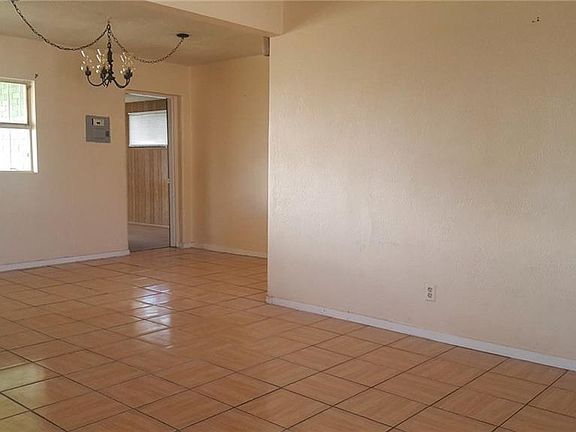 2nd image of 4936 Vulcan Ave