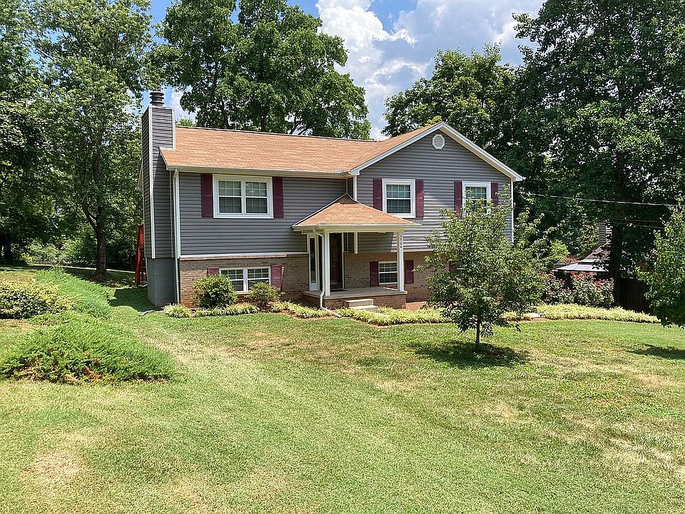 1st image of 1704 Sedgewick Dr