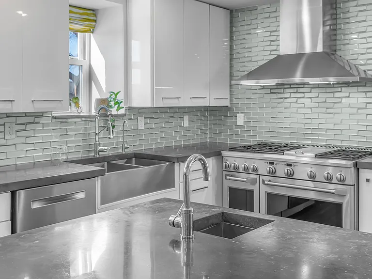 1915 Colonial Ave #6 — Photo 17