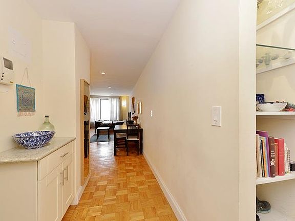5th image of 200 E 28th St APT 2G