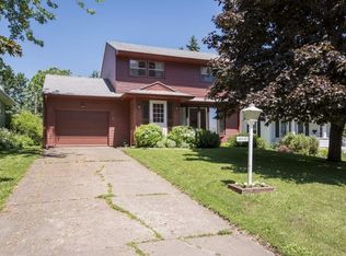 4215 Jay St, Duluth, MN 55804