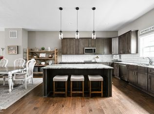 863 N Park Trail Dr, Carmel, IN 46032