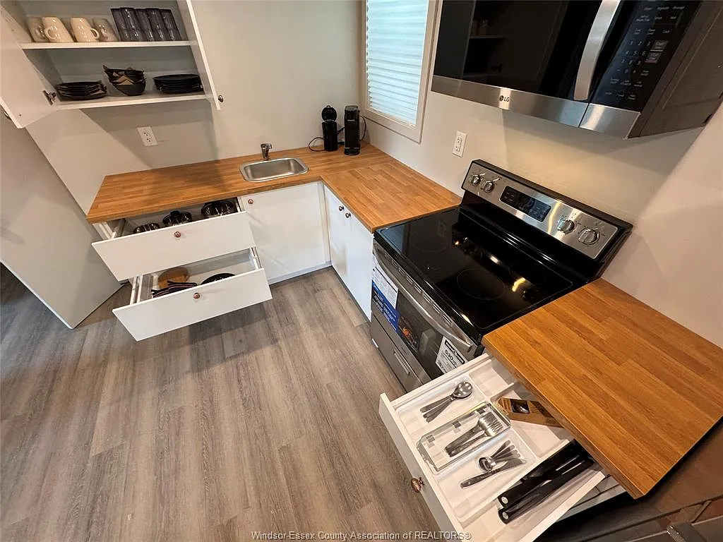 5 bed, $695 — Photo 3