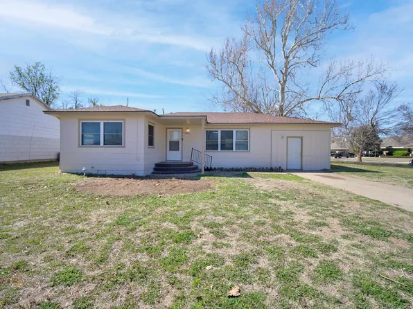 1003 18th St, Woodward, OK 73801
