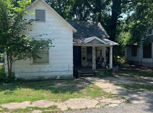 309 E 4th St, Stuttgart, AR 72160