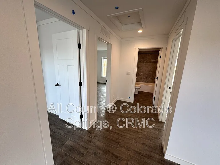 692 E Hahns Peak Ave — Photo 9