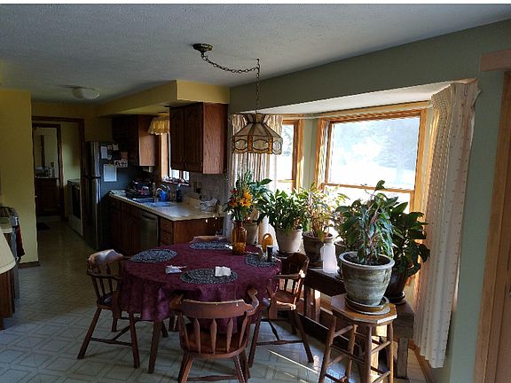 3rd image of 3762 Westside Dr