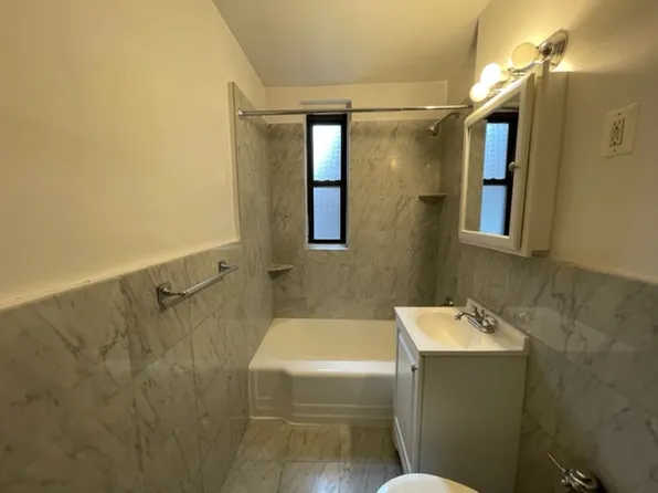 110 Bank Street 1A image 6 of 7