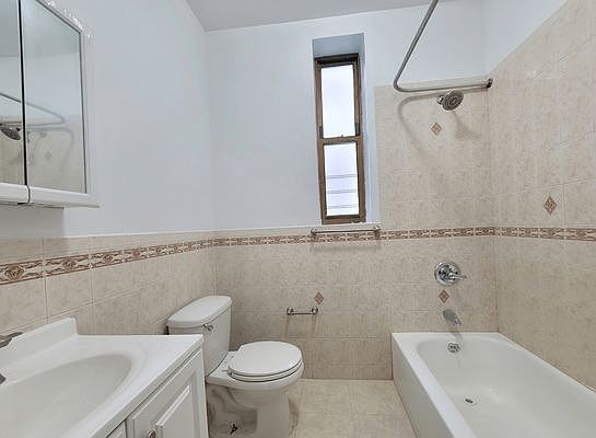 4th image of 1061 Saint Nicholas Ave #45