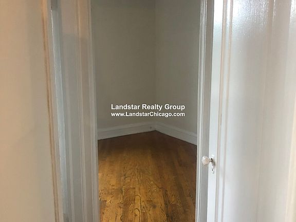 2nd image of 5037 W Montrose Ave #306