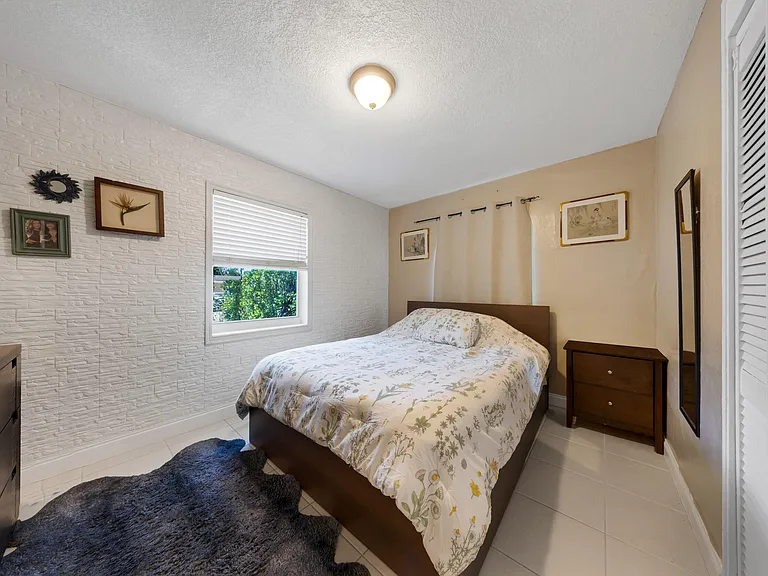 2326 Harding St #2326 — Photo 18