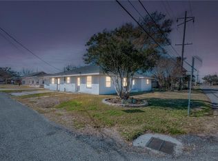 325 Giacomo St, Norco, LA 70079