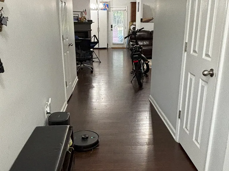 5600 Moresby Ct — Photo 4