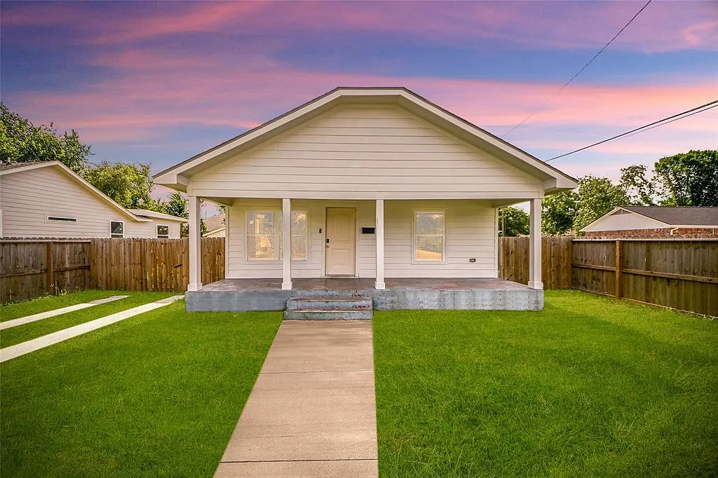 2 bed, 1500 sqft, $1,600 — Photo 1