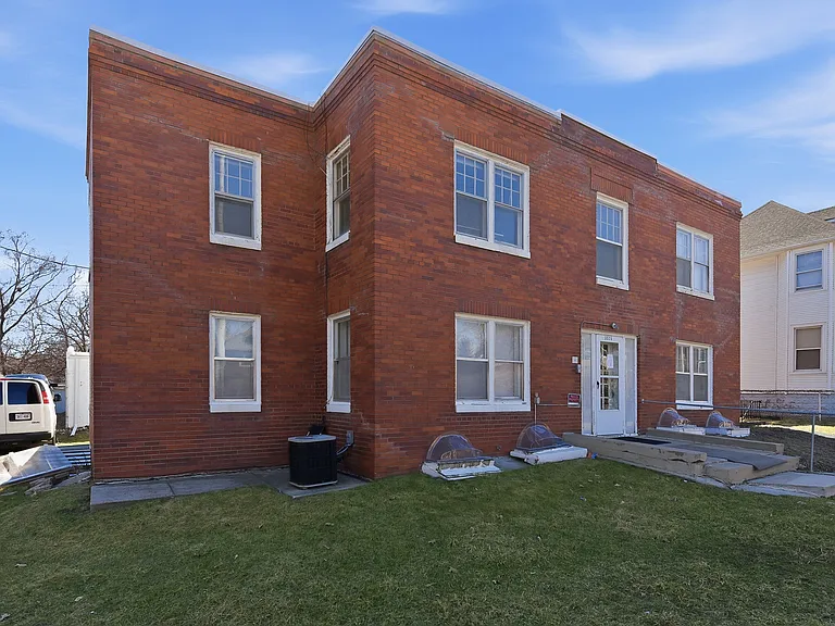 3515 Leavenworth St #5 — Photo 9
