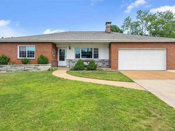 5951 Keith Pl, Saint Louis, MO 63109