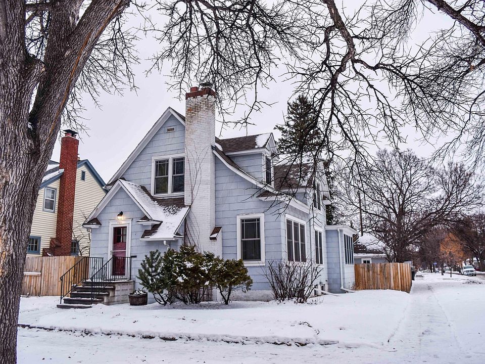 623 Oak St  (1)