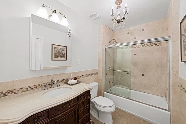 Sold by Nest Seekers International | media 14