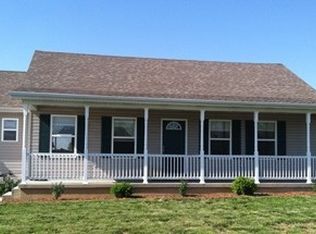 5670 Silver Fox Dr, Carterville, IL 62918