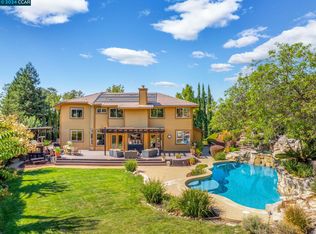 1075 Craddock Ct, Walnut Creek, CA 94596