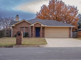 11020 Southern Trace Cir, Flint, TX 75762