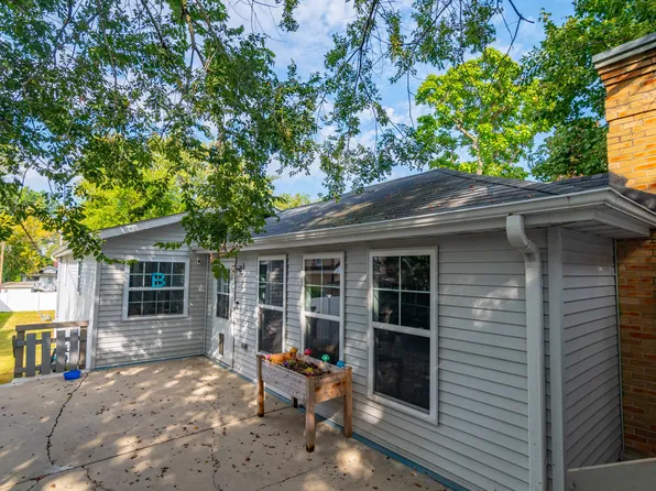 39271 N Petite Ct, Lake Villa, IL 60046