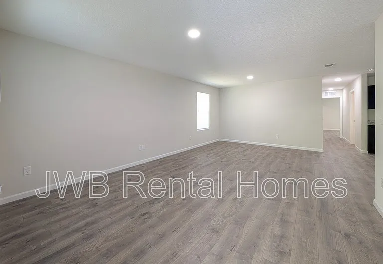 8973 4th Ave — Photo 3