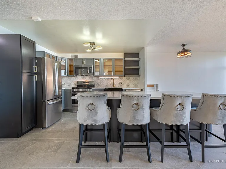 6700 S South Shore Dr #22B — Photo 4