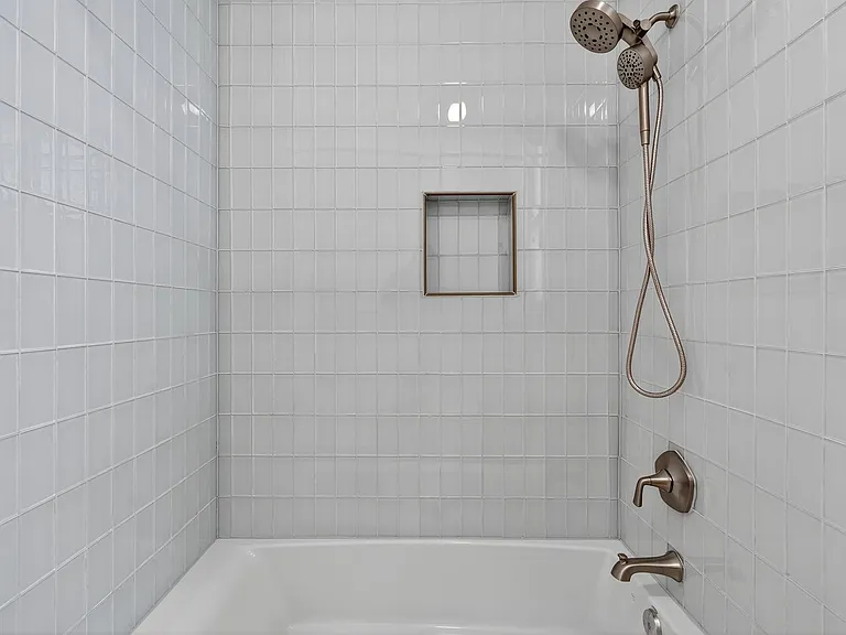 1427 Monroe St NW — Photo 14