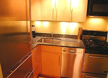 Rented by Verdi Square Realty