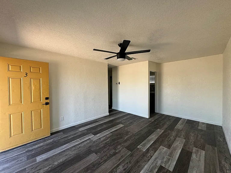 740 E Turney Ave #3 — Photo 3