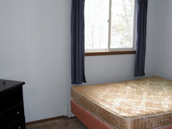 5th image of 433 E Margaret St