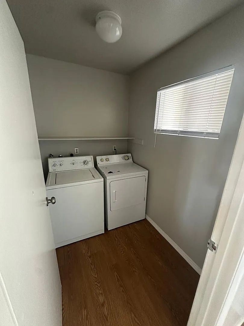 Move In Special 1/2 Off The 1st Months Rent. — Photo 3