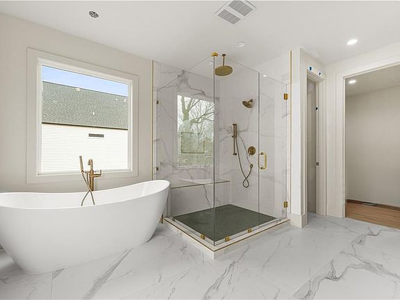 4th image of 3214 Osborne Rd NE