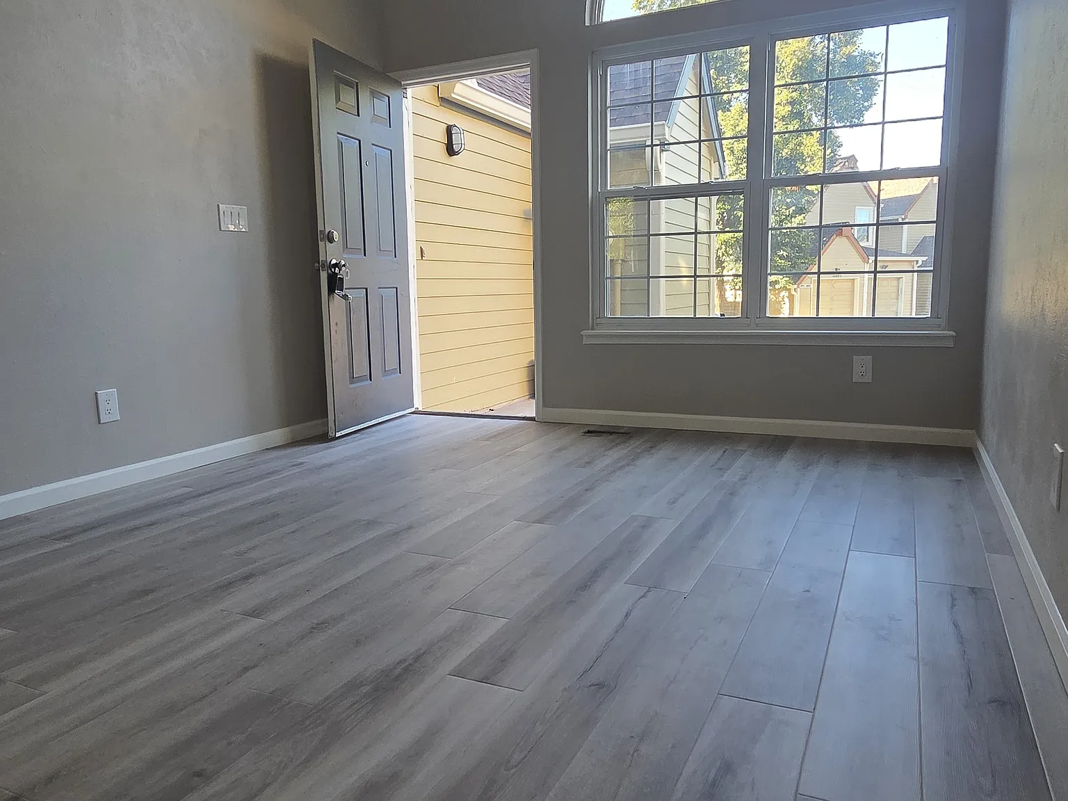 10359 W Fair Avenue — Photo 4