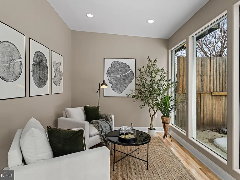 4717 Almond St #19 — Photo 18
