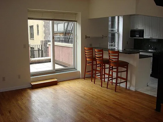 Rented by Manhattan Flats | media 12