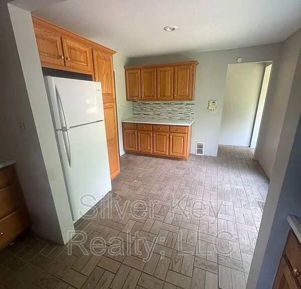 900 S Jackson St — Photo 14