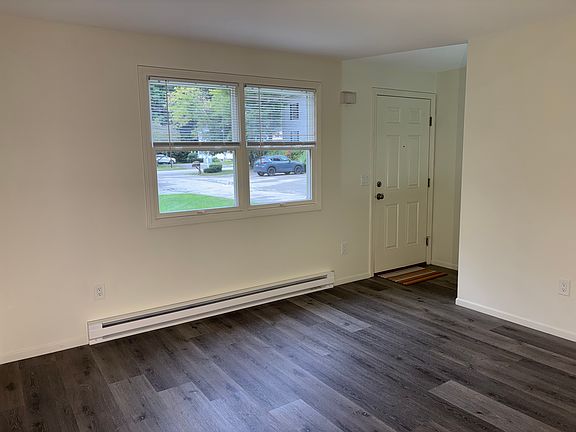 4th image of 65 6th St Unit 1
