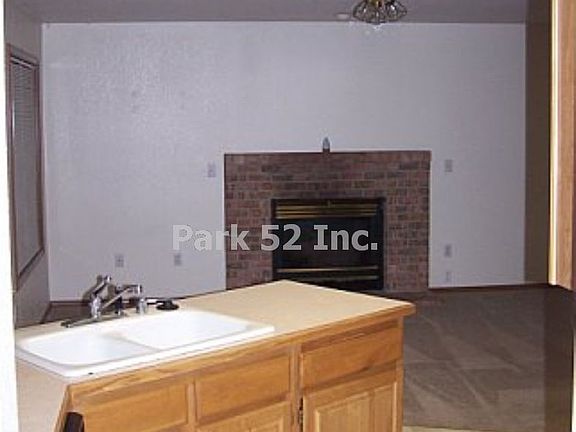 4th image of 8003 Onyx Ct SW